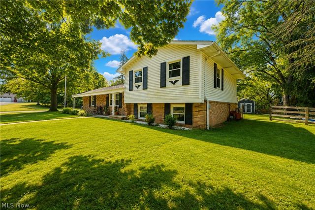 5428 Glenhill Avenue NE, Canton, OH 44705