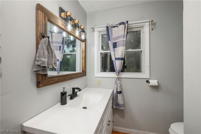 5428 Glenhill Avenue NE, Canton, OH 44705