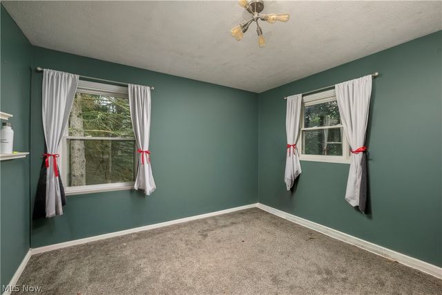 5428 Glenhill Avenue NE, Canton, OH 44705
