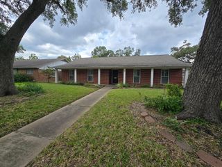 5150 Jason Street, Houston, TX 77096