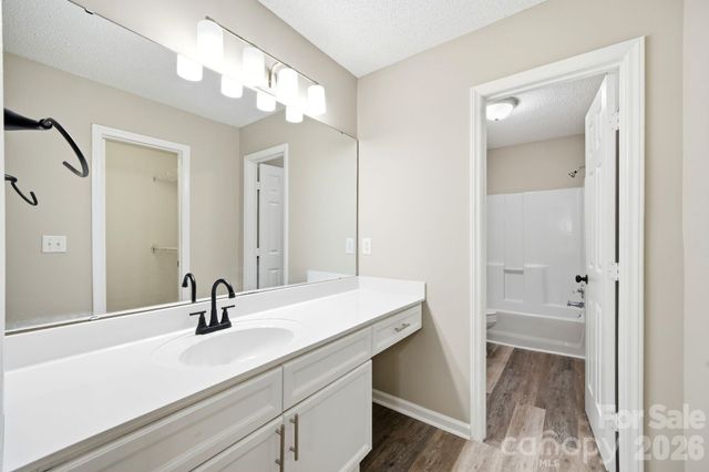 6324 Grove Park Boulevard, Charlotte, NC 28215