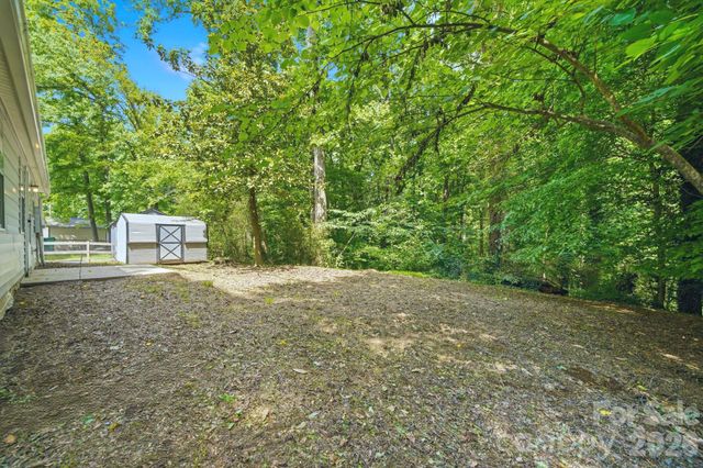 6324 Grove Park Boulevard, Charlotte, NC 28215