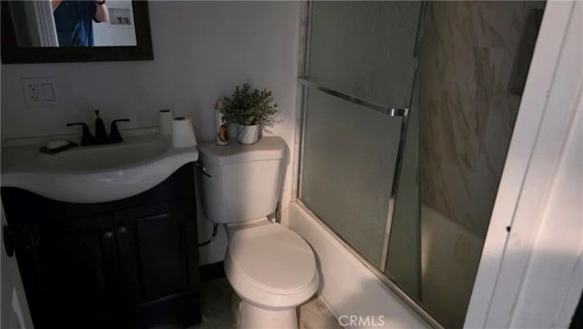 3852 Mclaughlin, Los Angeles, CA 90066