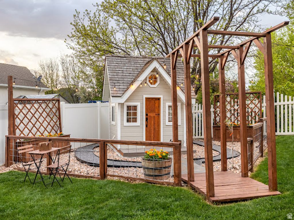 Image 29 of property listing at 341 W 600 N, Lindon, UT 84042