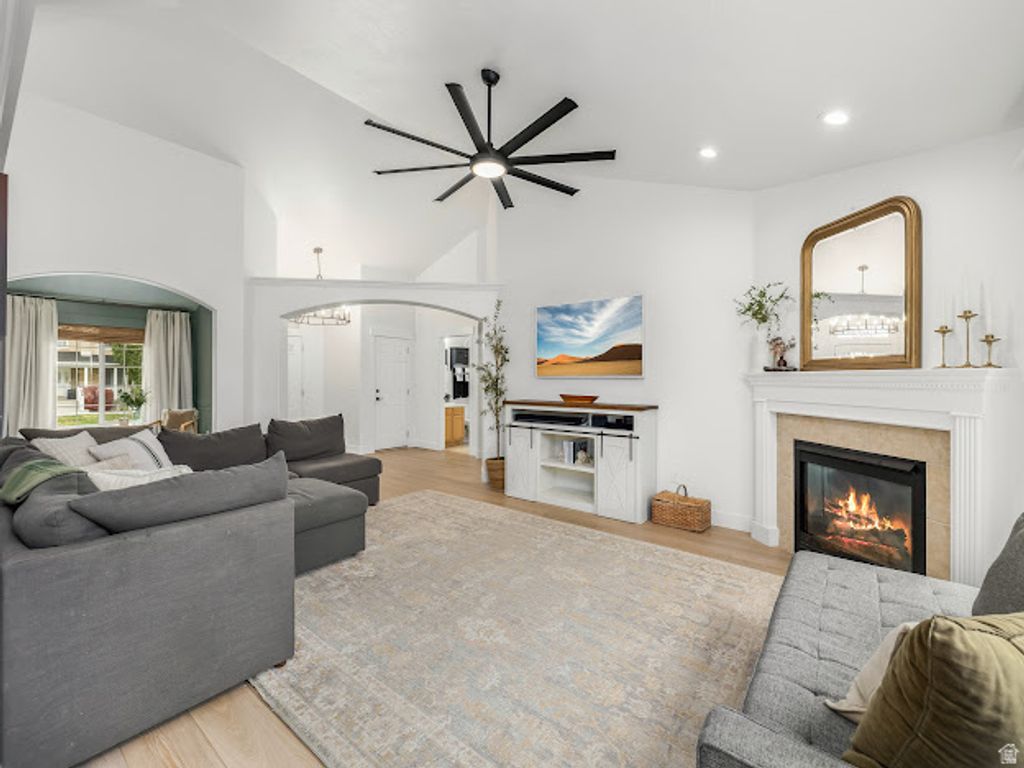 Image 7 of property listing at 341 W 600 N, Lindon, UT 84042