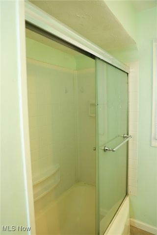 1008 Woodview Road, Cleveland Heights, OH 44121