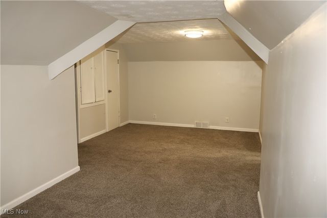 1008 Woodview Road, Cleveland Heights, OH 44121