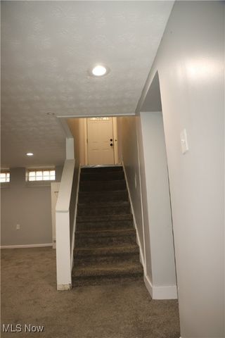 1008 Woodview Road, Cleveland Heights, OH 44121