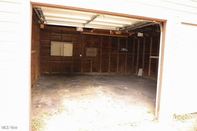 1008 Woodview Road, Cleveland Heights, OH 44121