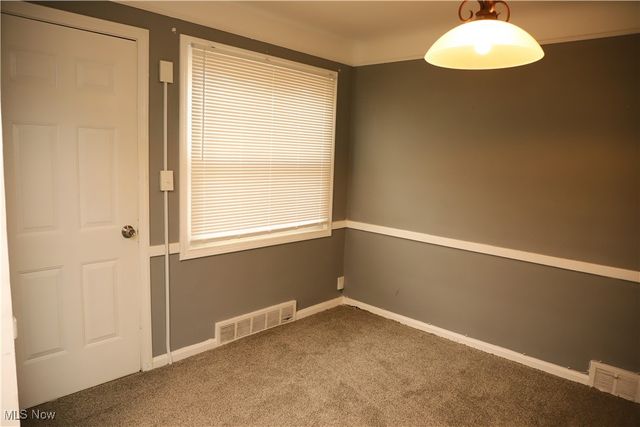 1008 Woodview Road, Cleveland Heights, OH 44121