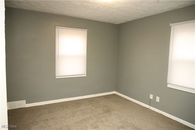 1008 Woodview Road, Cleveland Heights, OH 44121