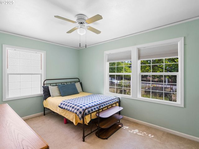 1931 Ne 92ND Ave, Portland, OR 97220