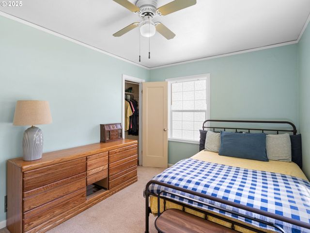 1931 Ne 92ND Ave, Portland, OR 97220