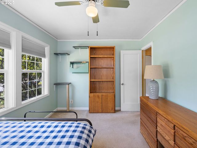 1931 Ne 92ND Ave, Portland, OR 97220