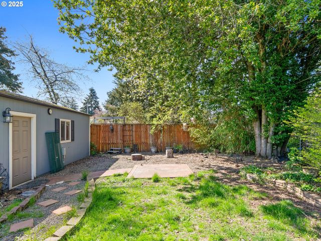 1931 Ne 92ND Ave, Portland, OR 97220