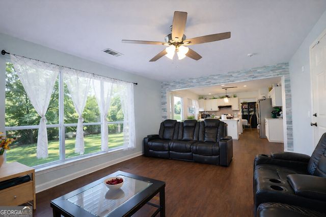 8408 Willows Way, Riverdale, GA 30274