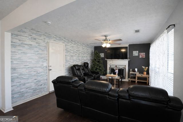 8408 Willows Way, Riverdale, GA 30274