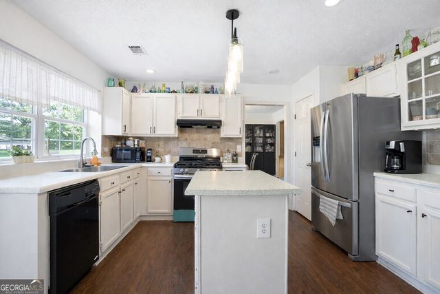 8408 Willows Way, Riverdale, GA 30274