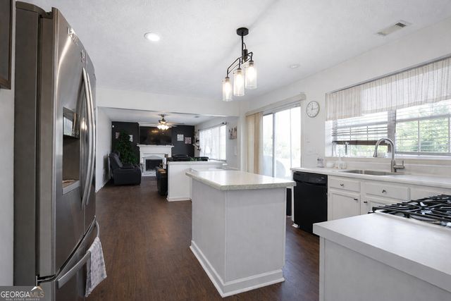 8408 Willows Way, Riverdale, GA 30274