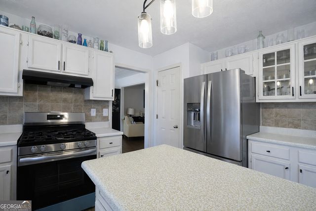 8408 Willows Way, Riverdale, GA 30274