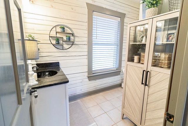 2696 Barfield Rd, Murfreesboro, TN 37128