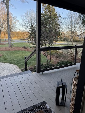 2696 Barfield Rd, Murfreesboro, TN 37128