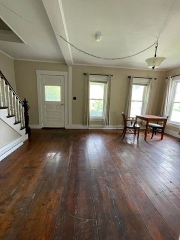 1957 Memorial Drive, St. Johnsbury, VT 05819