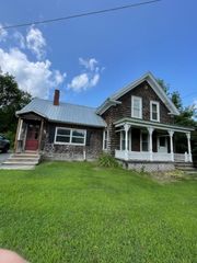 1957 Memorial Drive, St. Johnsbury, VT 05819