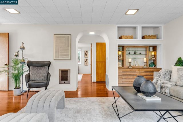 139 Arlington Ave, Kensington, CA 94707