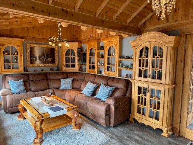 129 E Victoria Drive, Northlake, IL 60164