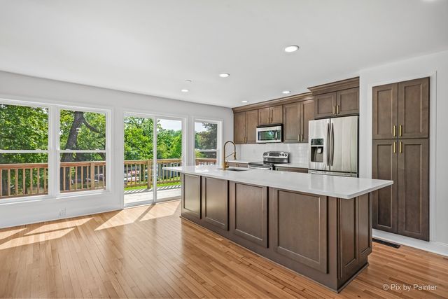 368 Holiday Drive, Lake Holiday, IL 60552