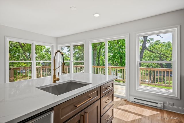 368 Holiday Drive, Lake Holiday, IL 60552