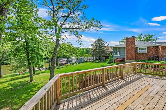 368 Holiday Drive, Lake Holiday, IL 60552