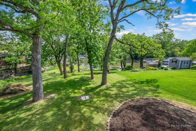 368 Holiday Drive, Lake Holiday, IL 60552
