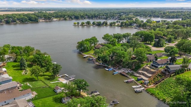 368 Holiday Drive, Lake Holiday, IL 60552