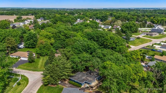 368 Holiday Drive, Lake Holiday, IL 60552