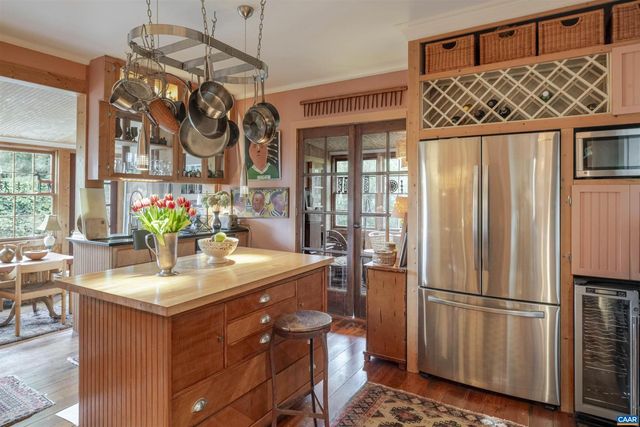 10064 HATTON FERRY LN, Scottsville, VA 24590