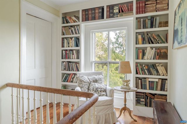 10064 HATTON FERRY LN, Scottsville, VA 24590