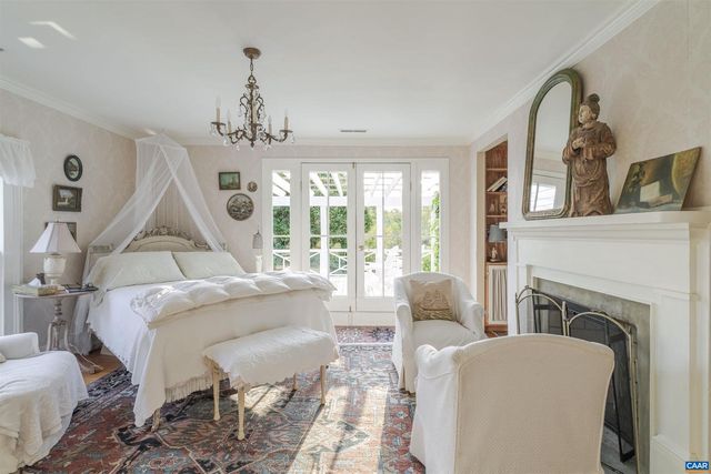 10064 HATTON FERRY LN, Scottsville, VA 24590