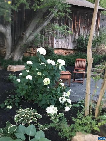 10064 HATTON FERRY LN, Scottsville, VA 24590