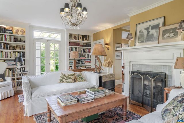 10064 HATTON FERRY LN, Scottsville, VA 24590