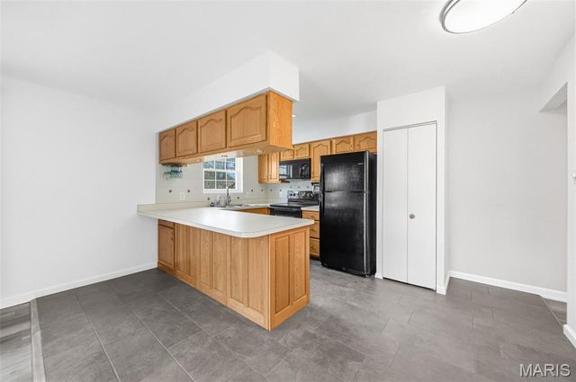 4905 Milsmar Drive, St Louis, MO 63128