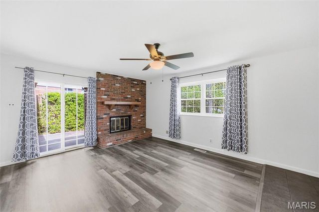 4905 Milsmar Drive, St Louis, MO 63128