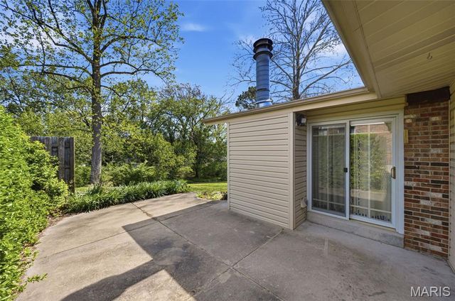 4905 Milsmar Drive, St Louis, MO 63128