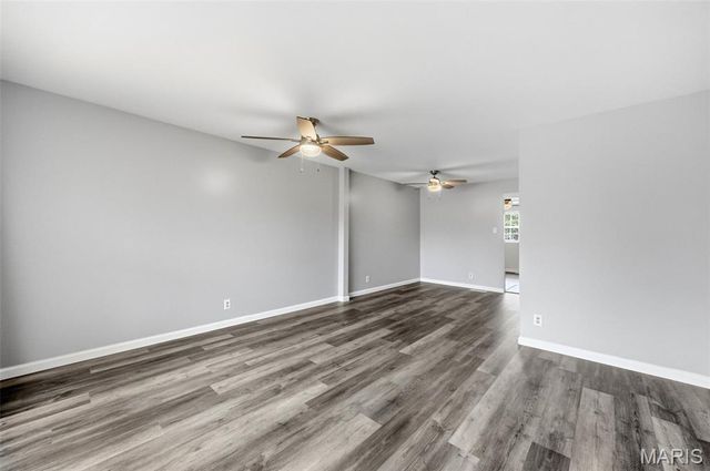 4905 Milsmar Drive, St Louis, MO 63128