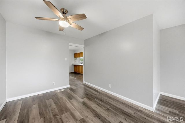 4905 Milsmar Drive, St Louis, MO 63128