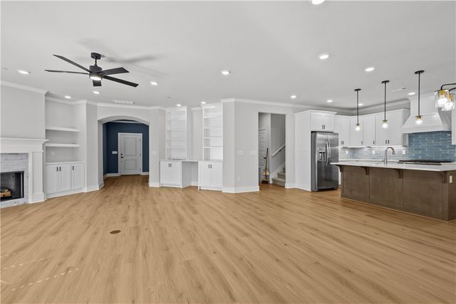 4533 W Huron Loop, Fayetteville, AR 72704