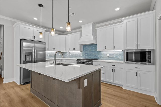 4533 W Huron Loop, Fayetteville, AR 72704