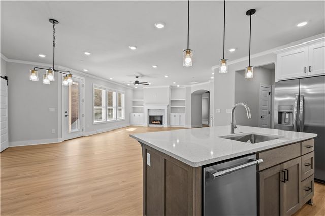 4533 W Huron Loop, Fayetteville, AR 72704