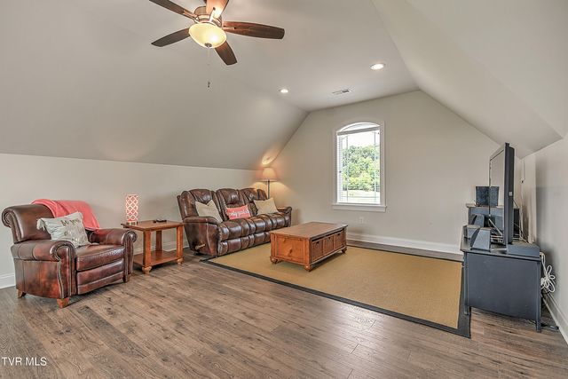 148 Forest Lane S, Blountville, TN 37617